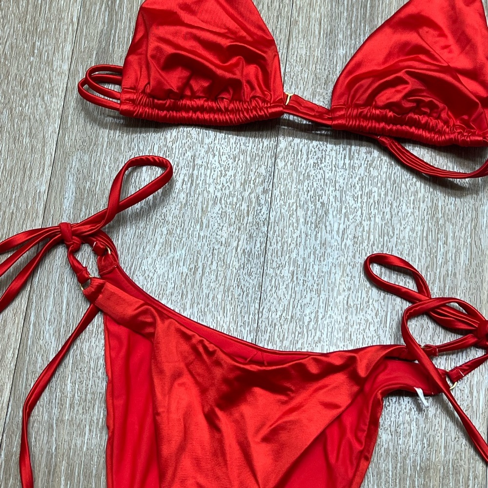 Bikini set - Picture 2 of 2